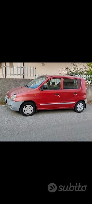 Usata Hyundai Atos 58 CV (42 kW) 1999 Rosso Utilitaria
