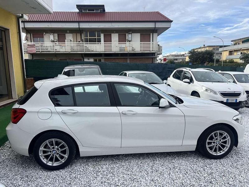 Usata BMW 120 Sport Line 190 CV (139 kW) 2017 Other Utilitaria