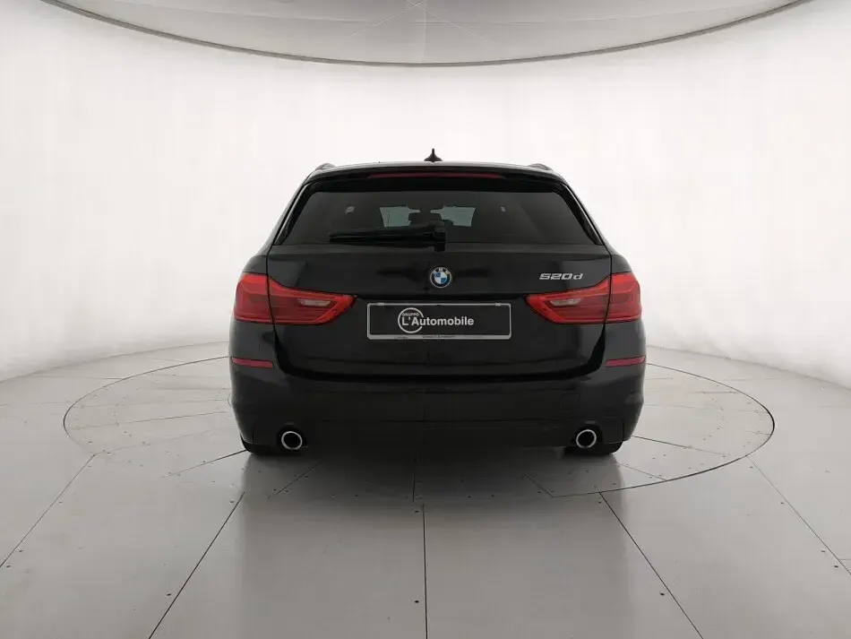 Usata BMW 520 190 CV (139 kW) 2019 Blu Station wagon