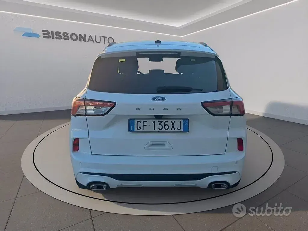 Usata Ford Kuga ST-Line 120 CV (88 kW) 2021 Bianco SUV