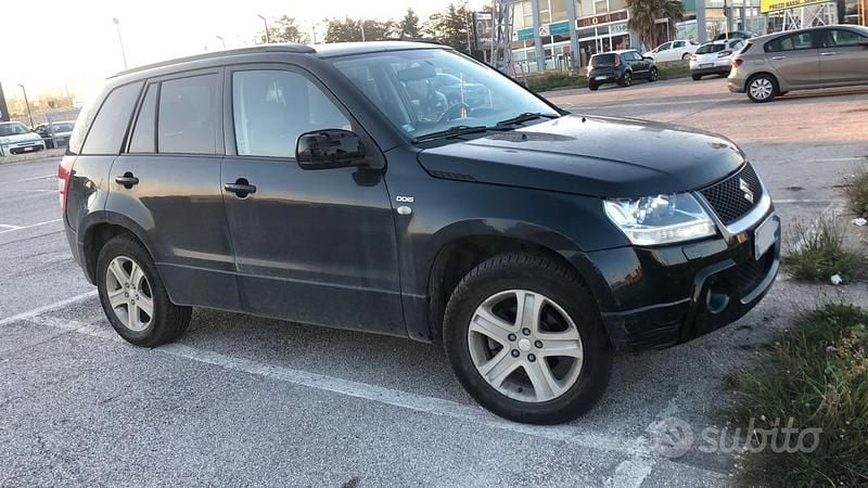 Usata Suzuki Grand Vitara 129 CV (94 kW) 2006 Nero SUV