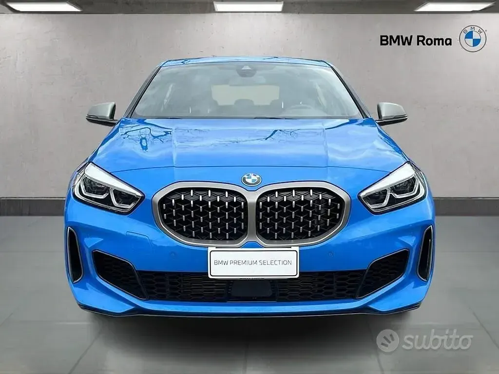 Usata BMW M135 Sport Line 306 CV (225 kW) 2021 Misano blue metallic Utilitaria
