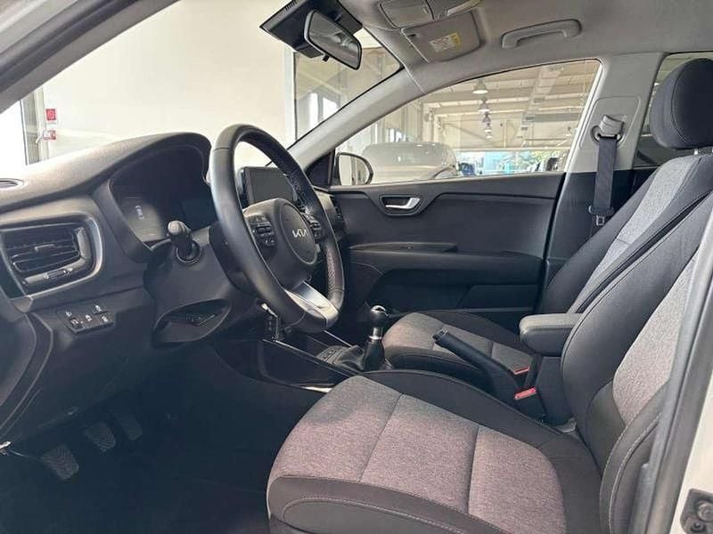 Usata Kia Stonic Style 77 CV (56 kW) 2025 Bianco SUV