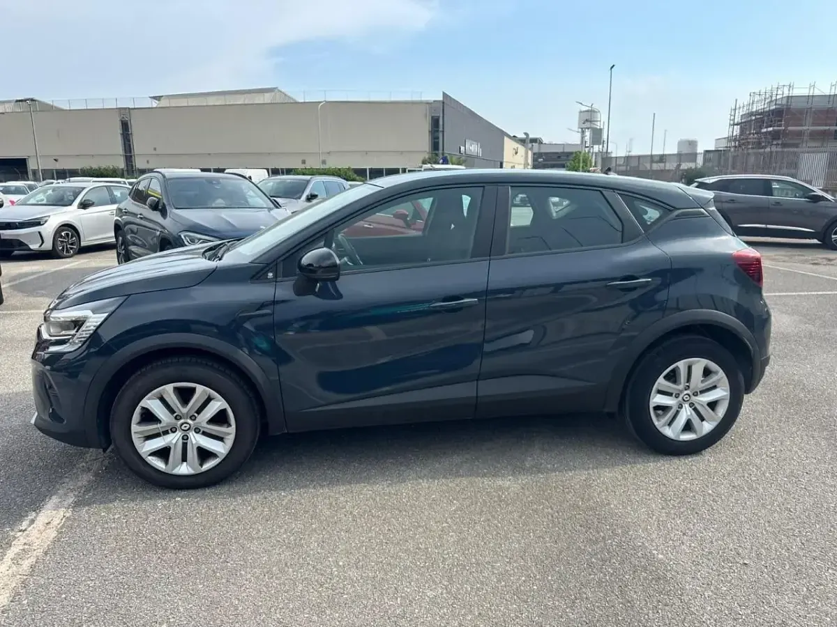 Usata Renault Captur Zen 101 CV (74 kW) 2022 Blu/azzurro SUV