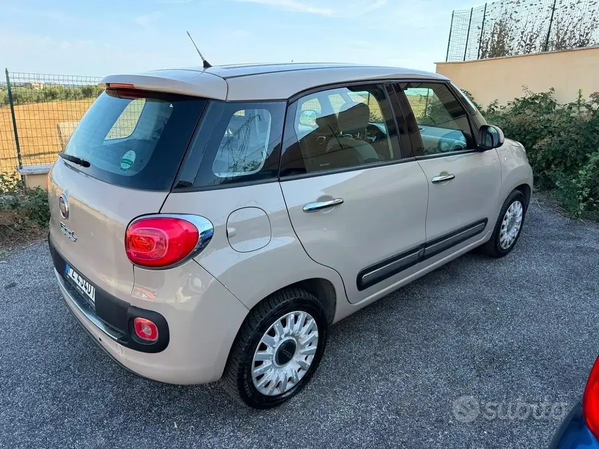 Usata Fiat 500L Lounge 120 CV (88 kW) 2016 Marrone Monovolume