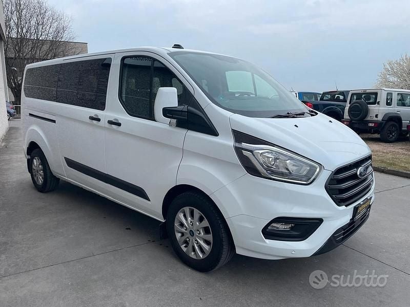 Usata Ford Transit Custom Trend 150 CV (110 kW) 2023 Bianco Monovolume