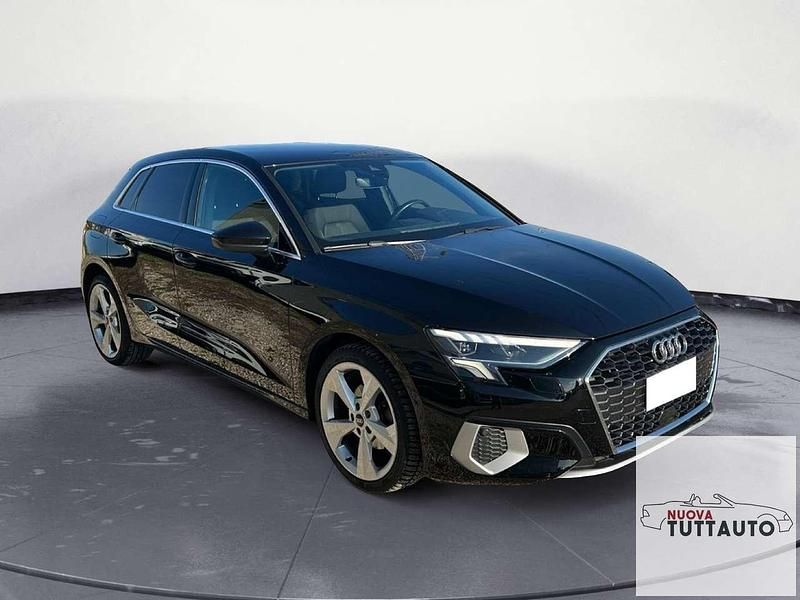 Nero Usata 2022 Audi A3 Advanced Tre volumi | 24.900 € (Buon prezzo) - Immagine 1/4