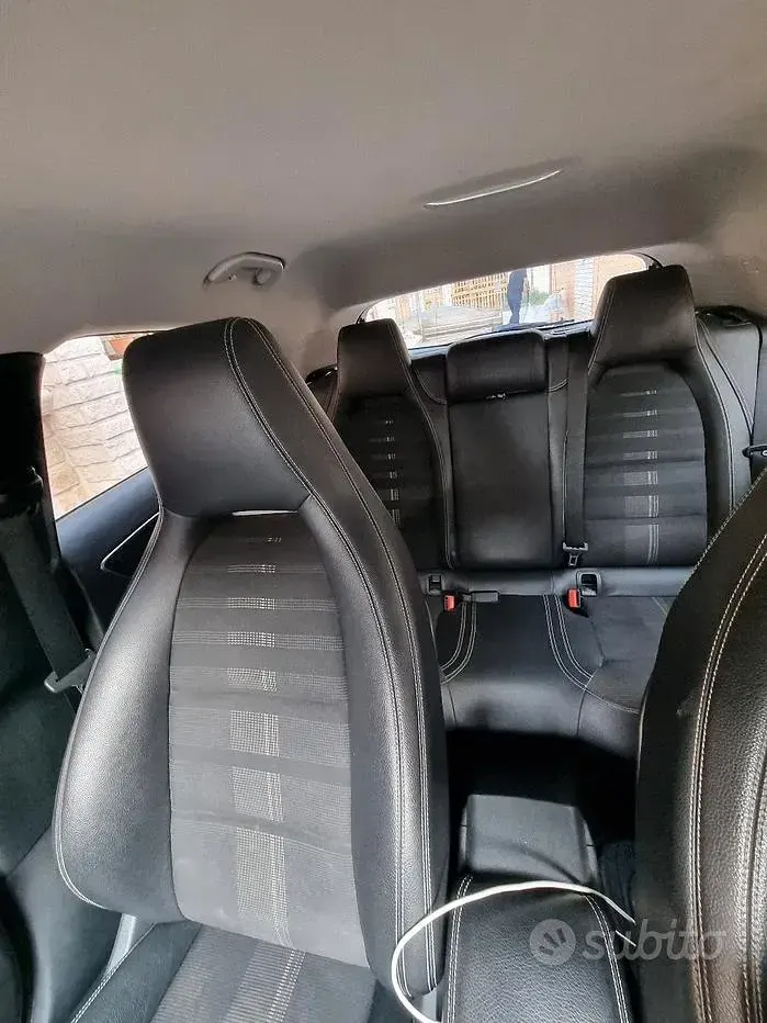 Usata Mercedes A180 109 CV (80 kW) 2017 Bianco Berlina