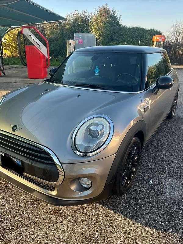 Usata Mini ONE Hype 102 CV (75 kW) 2017 Utilitaria