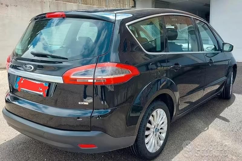 Gebraucht Ford S-MAX S 140 PS (102 kW) 2010 Schwarz Van / Kleinbus