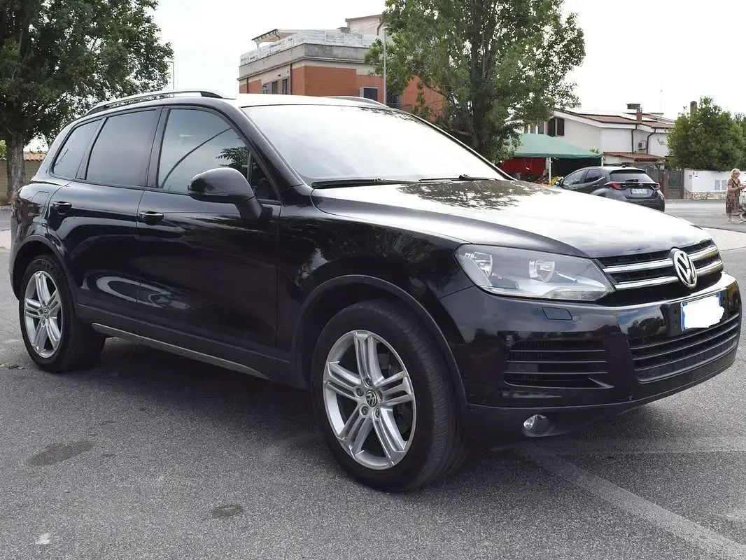 Usata VW Touareg 239 CV (175 kW) 2011 Nero SUV