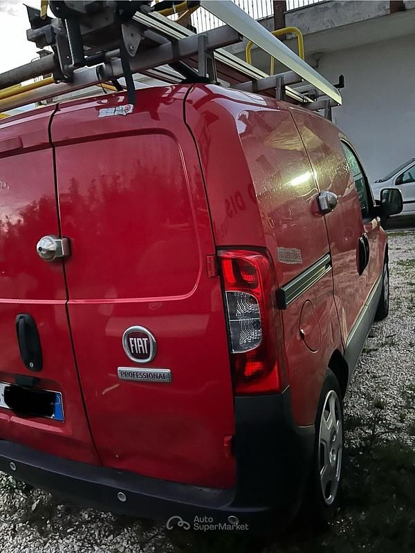 Usata Fiat Fiorino 95 CV (69 kW) 2016 Rosso Monovolume