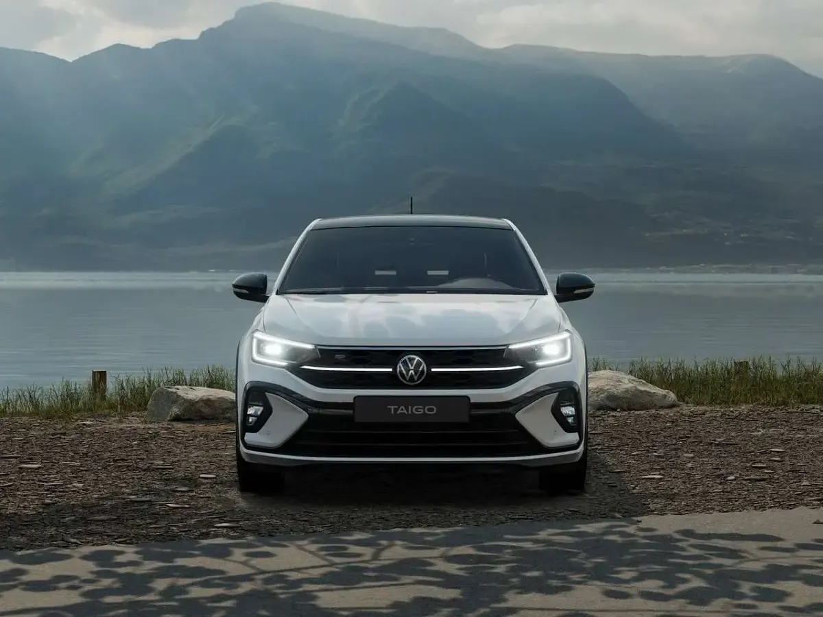 Nuova VW Taigo R-line Plus 116 CV (85 kW) 2026 Pure white deep black perlato SUV