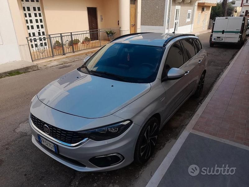 Usata Fiat Tipo 120 CV (88 kW) 2018 Grigio Station wagon