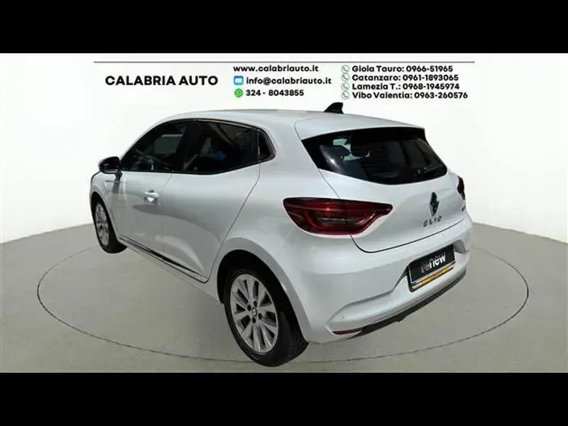 Begagnad Renault Clio V Intens 140 HK (102 kW) 2023 Vit