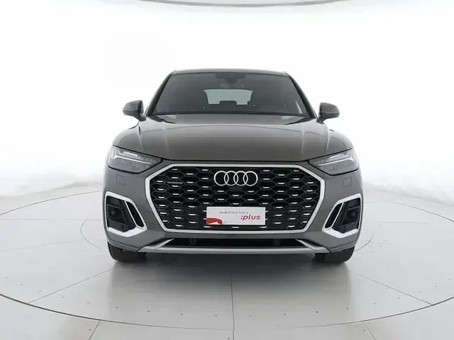 Usata Audi Q5 Sportback S-line plus 204 CV (150 kW) 2025 Grigio chronos metallizzato SUV