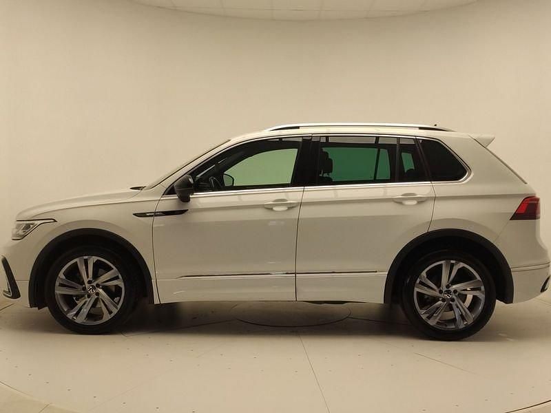 Usata VW Tiguan R-line 150 CV (110 kW) 2021 Bianco SUV
