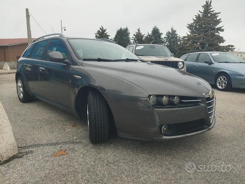 Usata Alfa Romeo 159 Progression 150 CV (110 kW) 2008 Grigio Station wagon