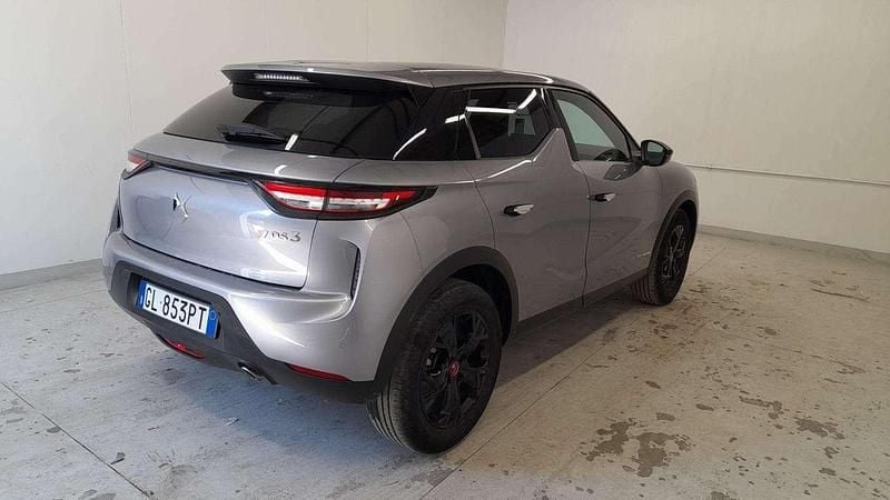 Usado DS Automobiles DS3 Crossback Performance 131 CV (96 kW) 2022 Gris SUV