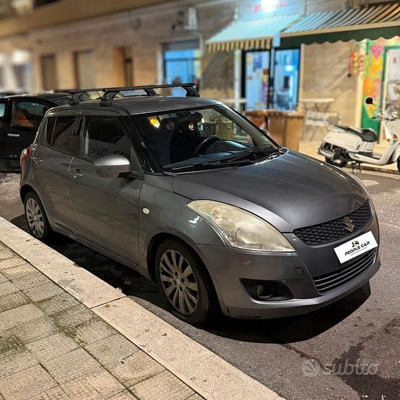 Usata Suzuki Swift 94 CV (69 kW) 2010 Grigio Utilitaria