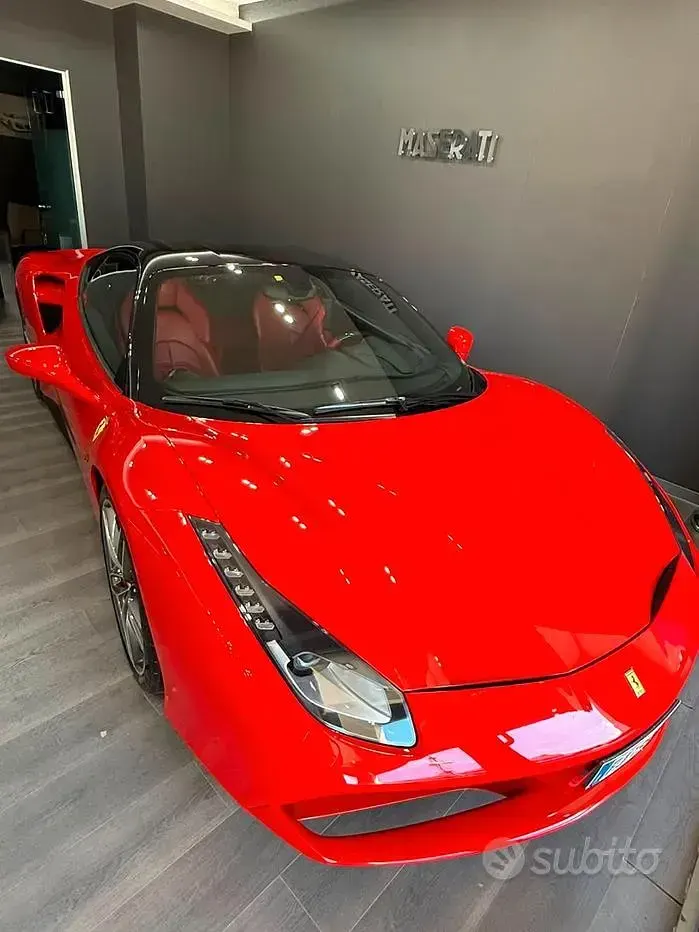 Usata Ferrari 488 670 CV (492 kW) 2017 Coupé