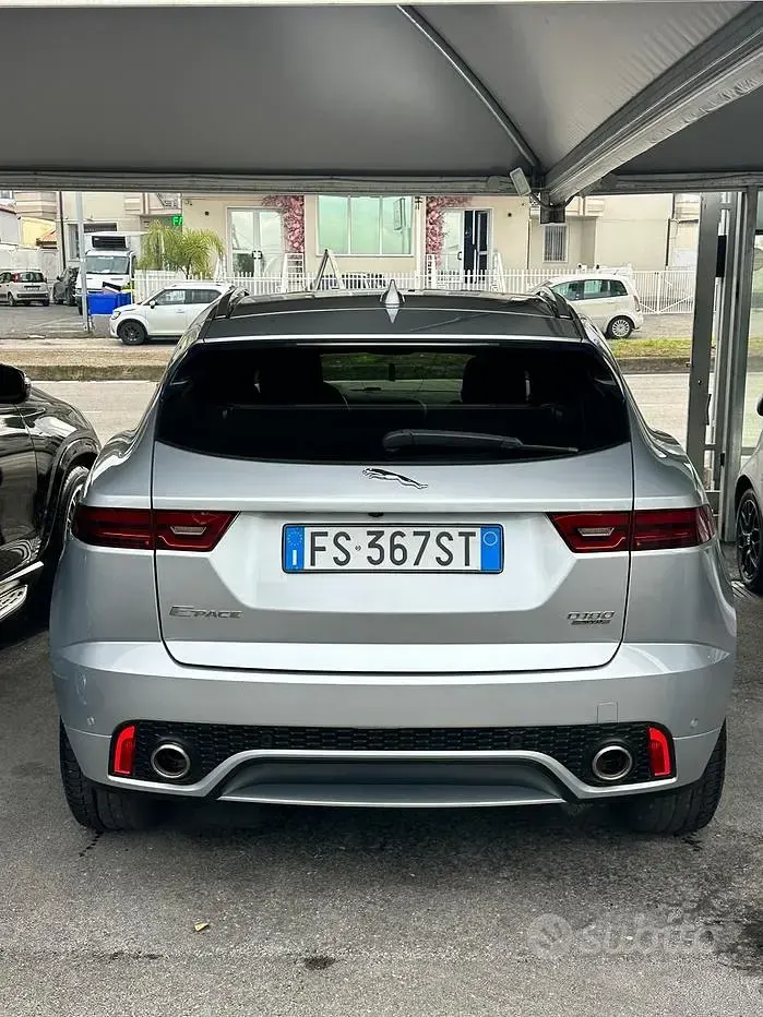 Usata Jaguar E-Pace R-Dynamic 179 CV (131 kW) 2018 Grigio SUV