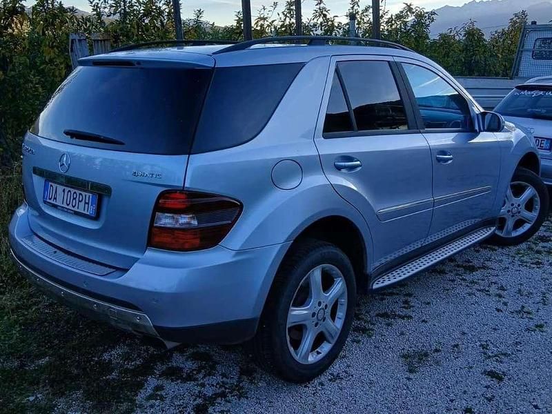 Usata Mercedes ML320 Chrome 224 CV (164 kW) 2007 SUV