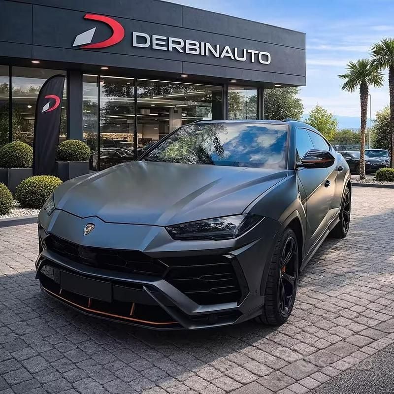 Usata Lamborghini Urus 649 CV (477 kW) 2019 Grigio SUV