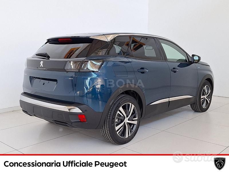 Usata Peugeot 3008 Allure 225 CV (165 kW) 2024 Vert poseidon SUV