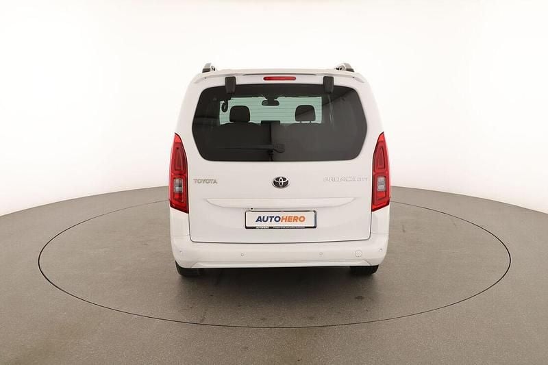 Usata Toyota Proace Verso City 131 CV (96 kW) 2022 Bianco Station wagon