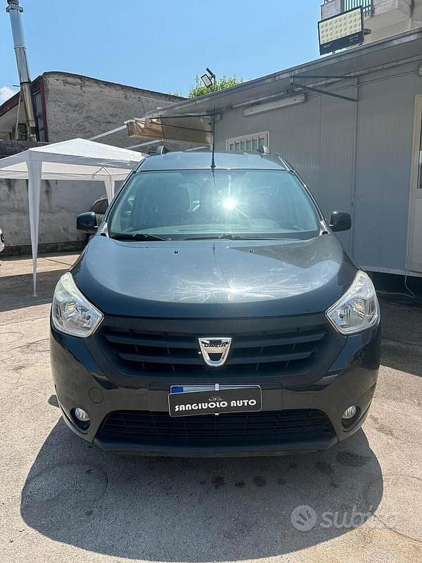 Usata Dacia Dokker 75 CV (55 kW) 2015 Verde Monovolume