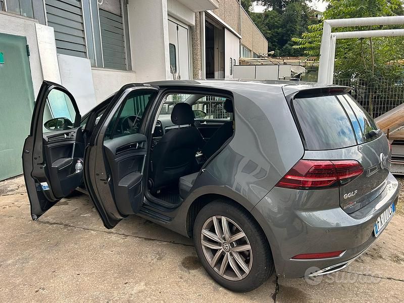 Usata VW Golf VII 130 CV (95 kW) 2019 Grigio Berlina