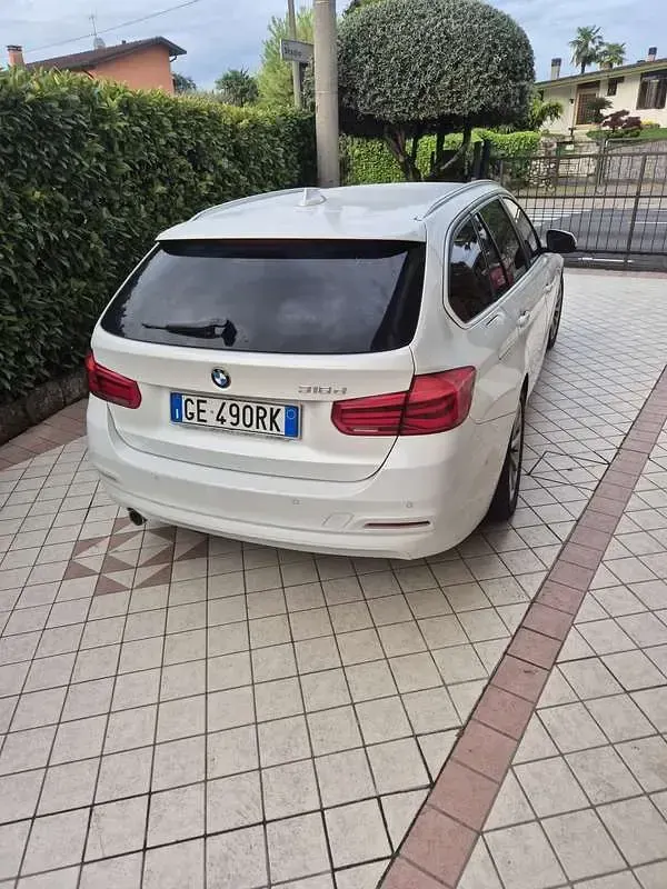 Usata BMW 316 Advantage 116 CV (85 kW) 2018 Bianco Station wagon