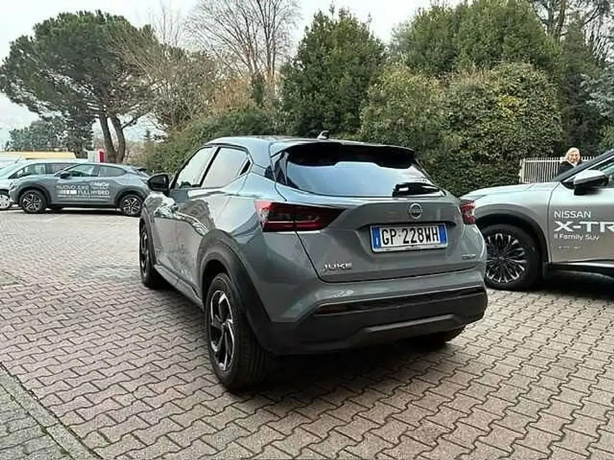 Usata Nissan Juke N-Connecta 94 CV (69 kW) 2023 Ceramic grey SUV
