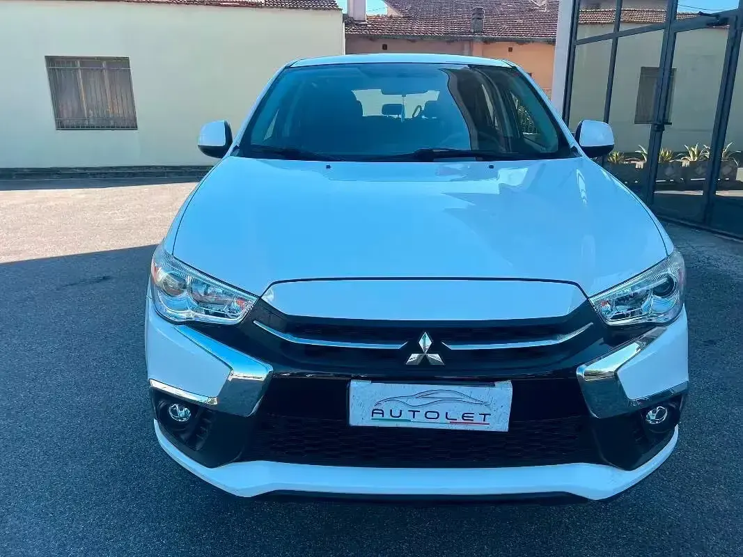 Usata Mitsubishi ASX Invite 117 CV (86 kW) 2017 Bianco SUV