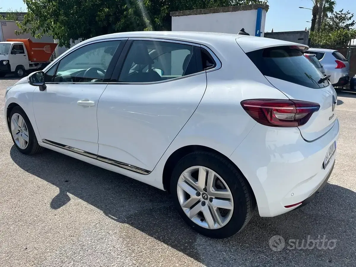 Usata Renault Clio V Intens 101 CV (74 kW) 2020 Bianco Berlina