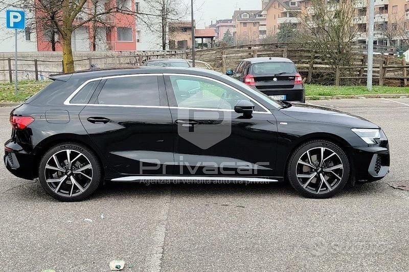 Usata Audi A3 Sportback Design 150 CV (110 kW) 2020 Nero Utilitaria