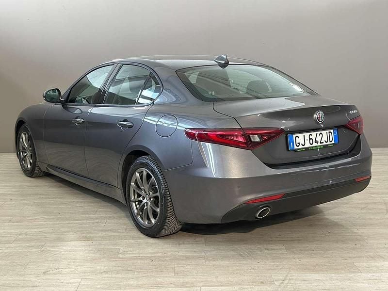 Usata Alfa Romeo Giulia Business 160 CV (117 kW) 2022 Grigio Berlina