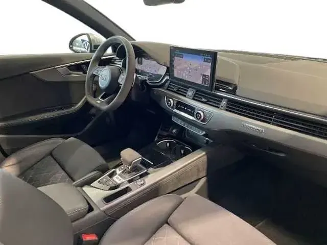 Usata Audi RS4 Comfort 450 CV (330 kW) 2024 Nero Station wagon