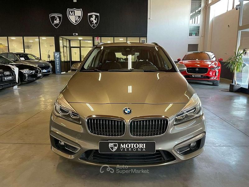 Usata BMW 218 Active Tourer Luxury Line 150 CV (110 kW) 2015 Argento Monovolume