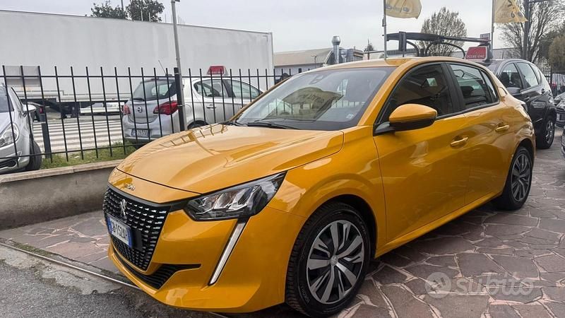 Usata Peugeot 208 Active 74 CV (54 kW) 2020 Giallo Utilitaria