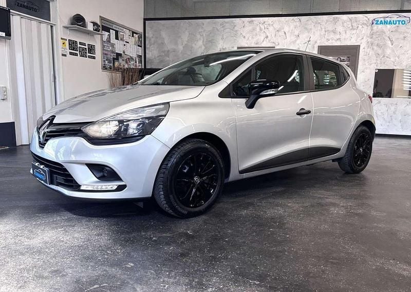 Occasion Renault Clio Business 90 ch (66 kW) 2019 Gris Van