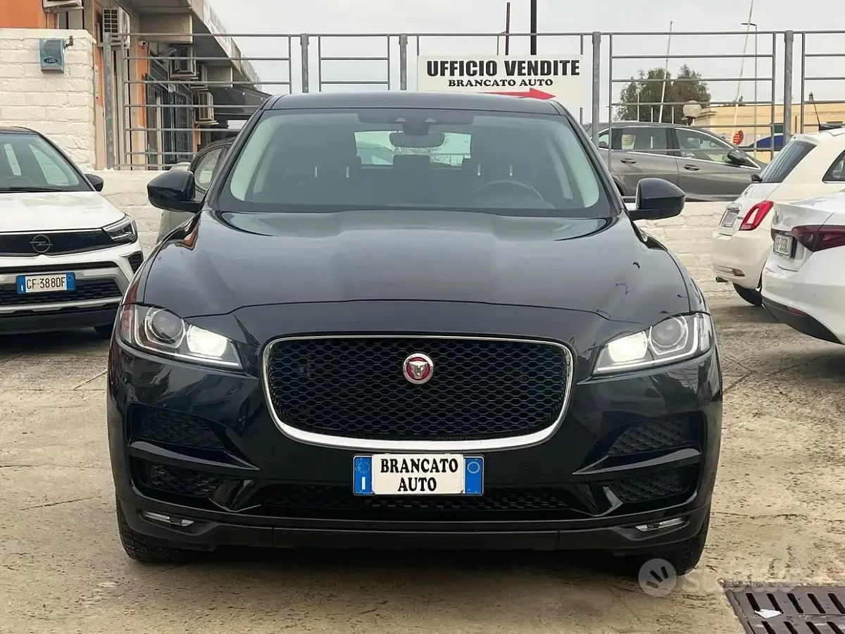 Occasion Jaguar F-Pace 163 ch (119 kW) 2019 Noir SUV