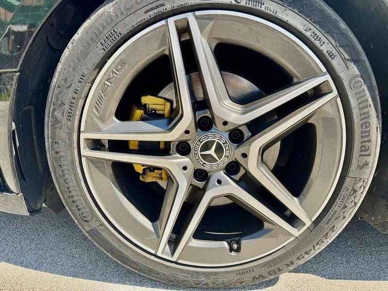 Usata Mercedes B180 Premium 116 CV (85 kW) 2020 Utilitaria