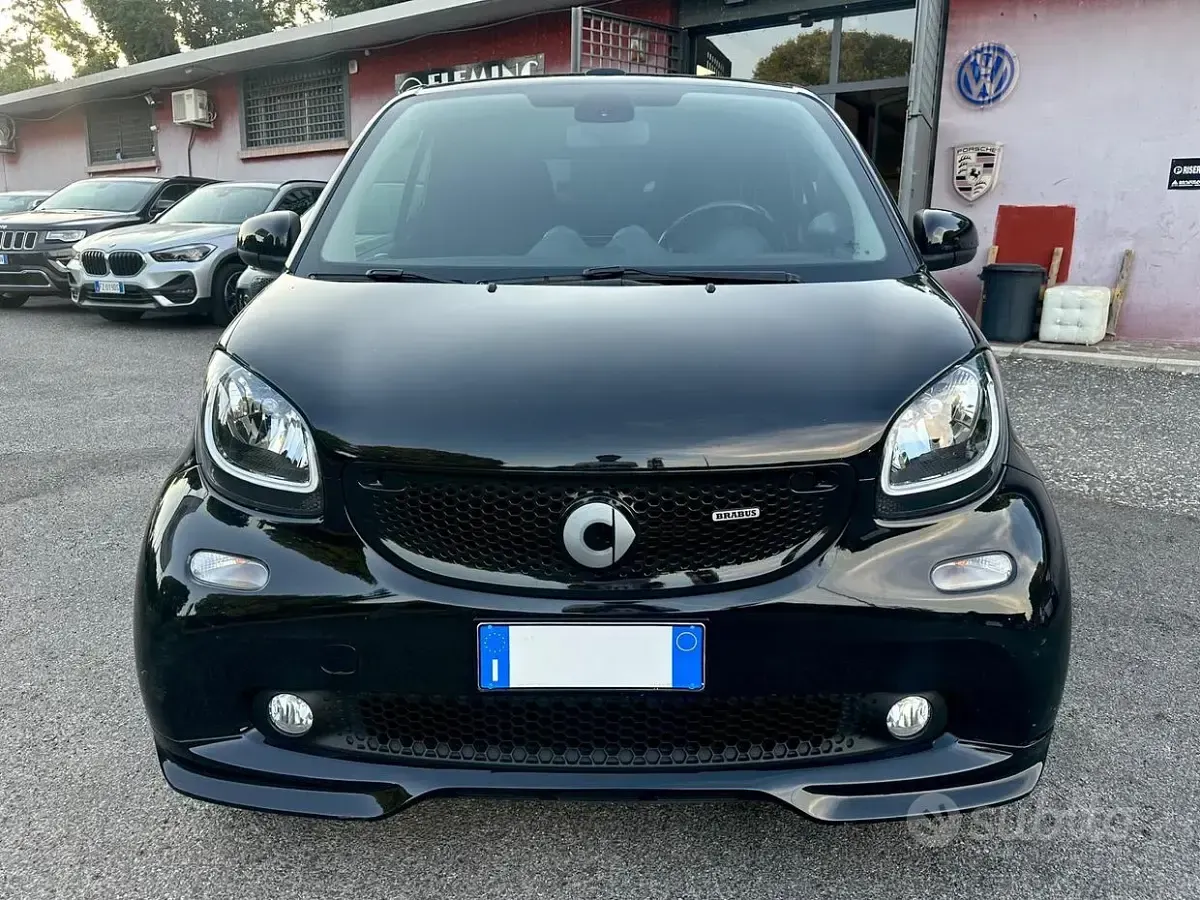 Usata Smart ForTwo Cabrio Brabus 109 CV (80 kW) 2018 Nero Cabrio