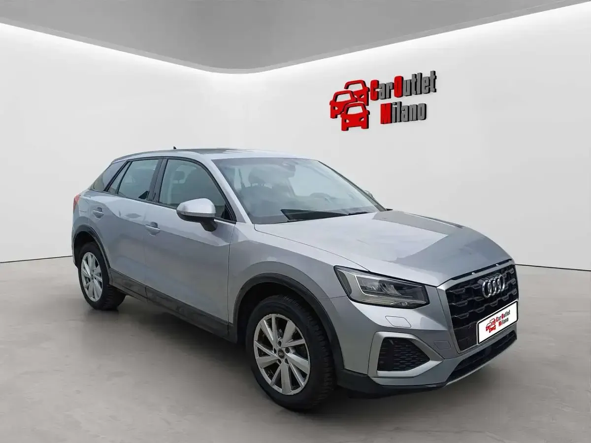 Usata Audi Q2 Advanced Plus 150 CV (110 kW) 2023 Argento fioretto SUV