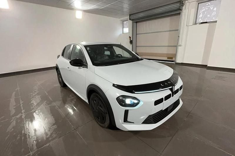 Nuova Lancia Ypsilon 101 CV (74 kW) 2025 Bianco Utilitaria