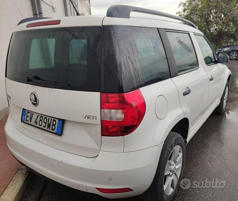 Usata Skoda Yeti Active 105 CV (77 kW) 2014 Bianco SUV