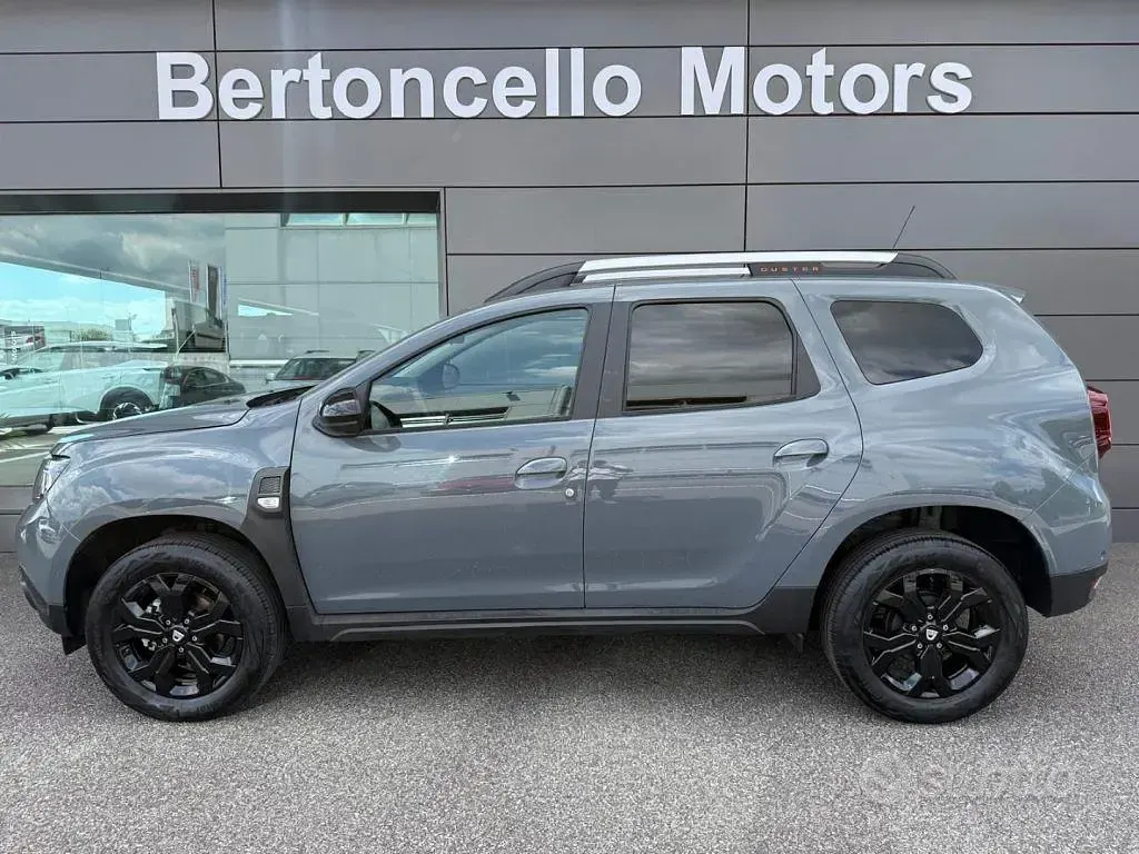 Usata Dacia Duster Extreme 101 CV (74 kW) 2022 Nero SUV