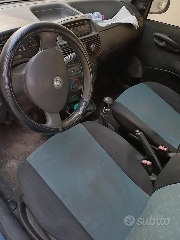 Occasion Fiat Punto 60 ch (44 kW) 2005 Citadine